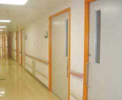 Medical magnetic suspension translation door